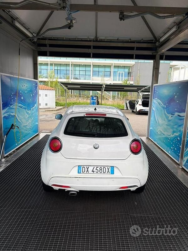 Usata Alfa Romeo MiTo 79 CV (58 kW) 2009 Bianco Utilitaria