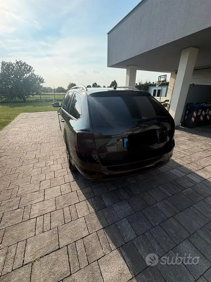 Usata Skoda Octavia Ambition 116 CV (85 kW) 2017 Nero Station wagon