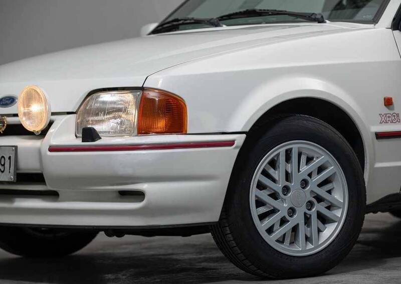 Usato 1990 Ford Escort 1.6 Benzin 102 CV (9.900 €)