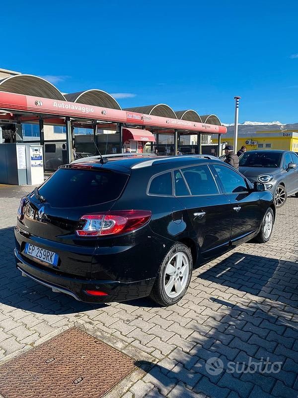 Usata Renault Mégane GrandTour GT-Line 110 CV (80 kW) 2012 Nero Station wagon