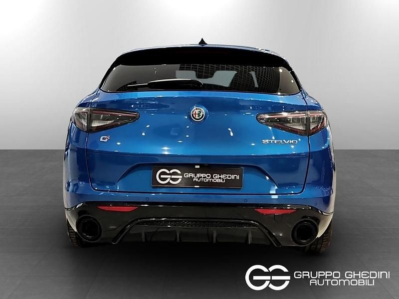 Usata Alfa Romeo Stelvio Veloce 209 CV (153 kW) 2024 Blu misano SUV