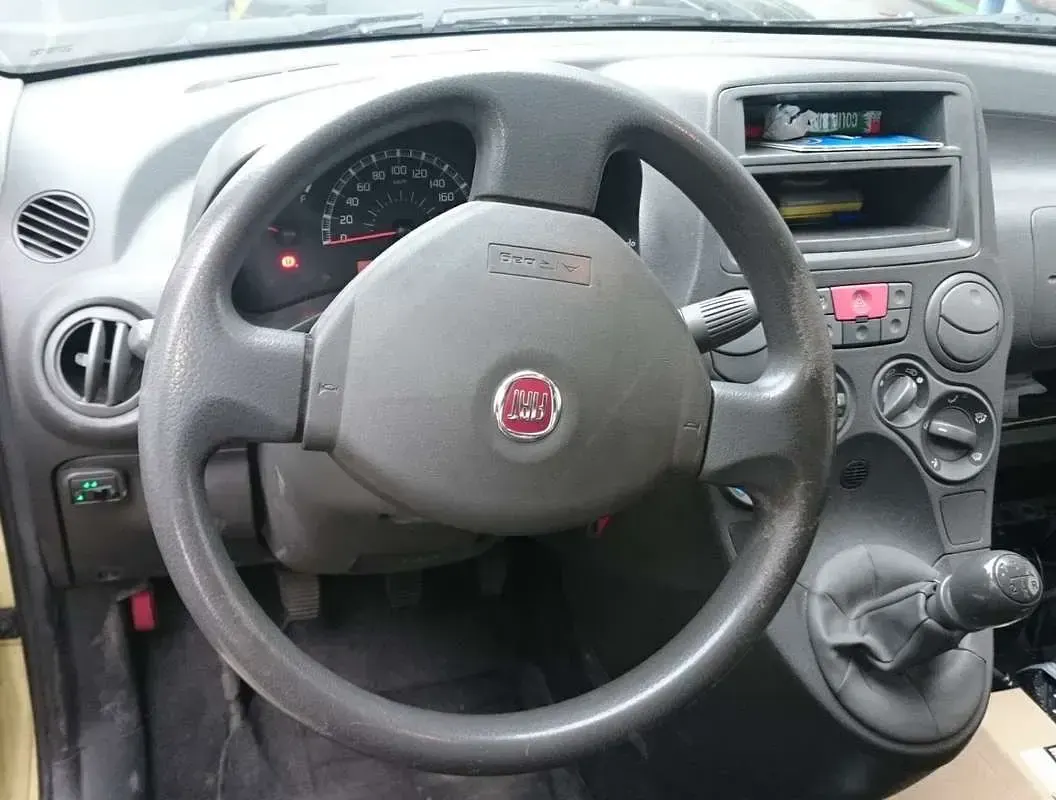 Usata Fiat Panda Climbing 60 CV (44 kW) 2008 Giallo Utilitaria