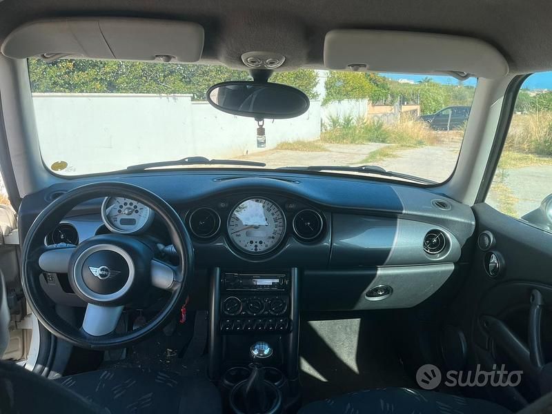 Usata Mini One D 88 CV (64 kW) 2006 Giallo Utilitaria