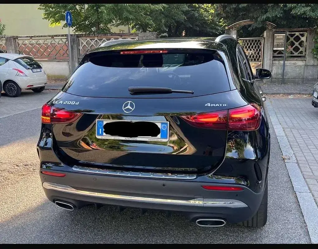 Usata Mercedes GLA200 AMG line 150 CV (110 kW) 2024 SUV