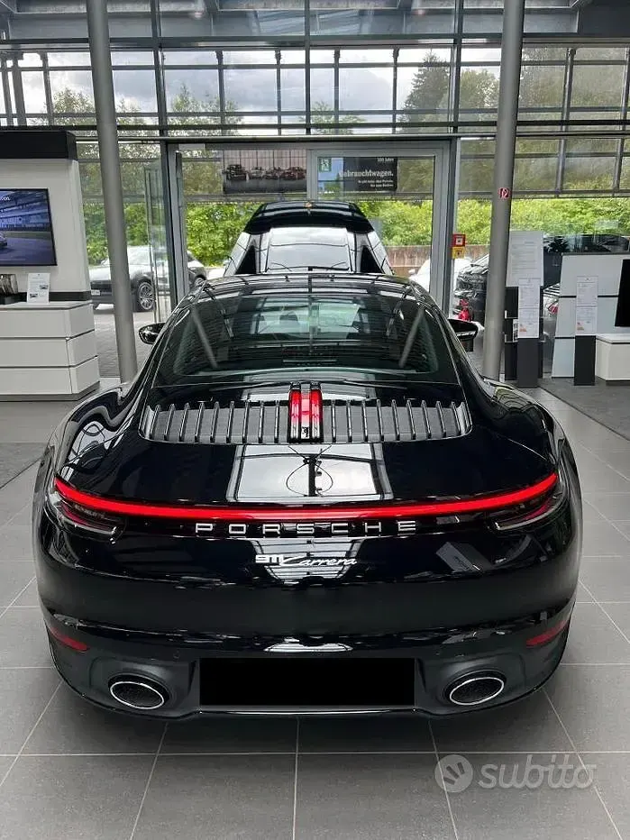 Usata Porsche 911 Carrera 385 CV (283 kW) 2022 Nero Coupé