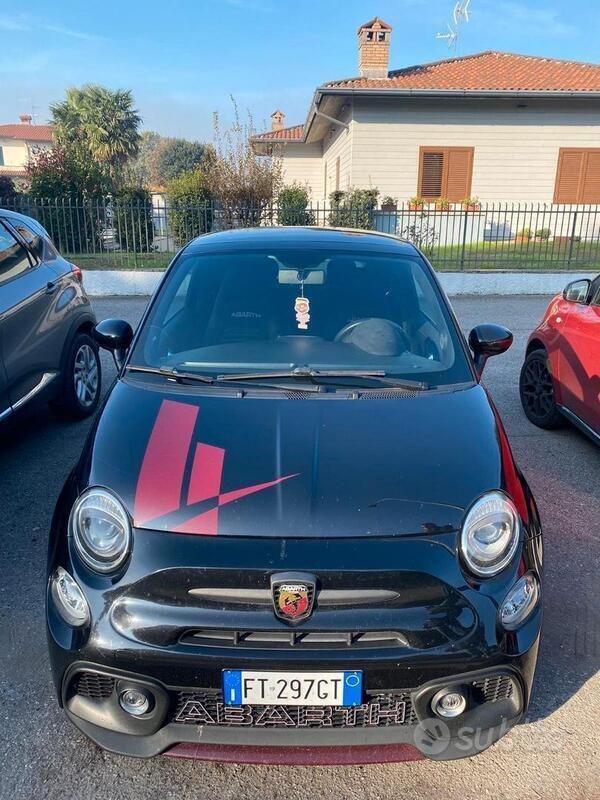 Usata Abarth 500 135 CV (99 kW) 2010 Nero Utilitaria