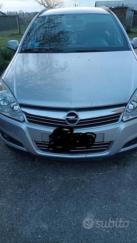 Usata Opel Astra 2008 Grigio Station wagon