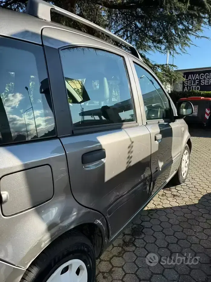 Usata Fiat Panda 69 CV (50 kW) 2011 Grigio Utilitaria