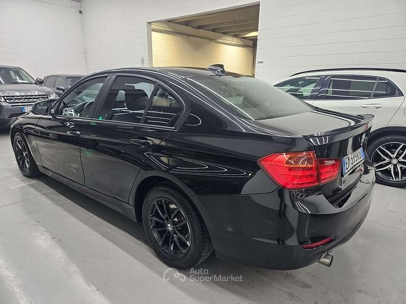 Usata BMW 316 116 CV (85 kW) 2012 Nero Berlina