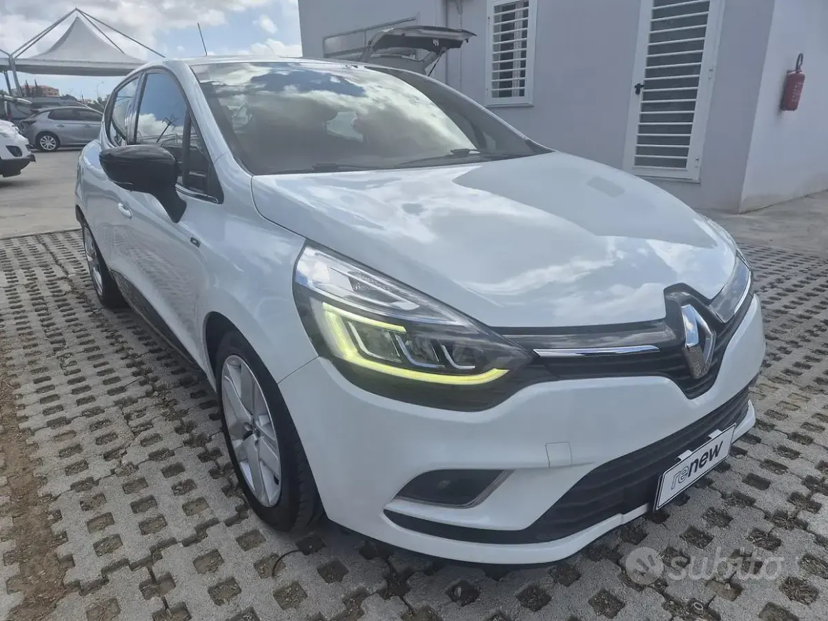 Usata Renault Clio IV Zen 90 CV (66 kW) 2019 Bianco Berlina