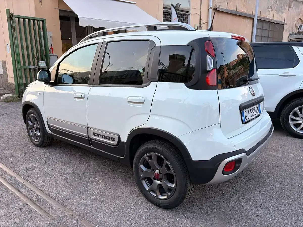 Usata Fiat Panda Cross Cross 69 CV (50 kW) 2022 Bianco Utilitaria