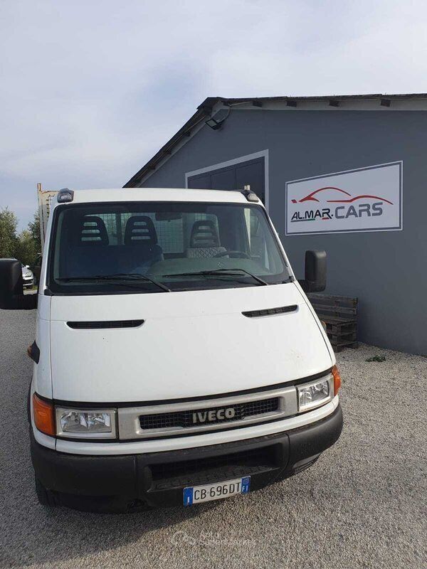 Usata Iveco Daily 90 CV (66 kW) 2002
