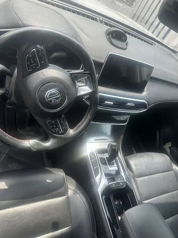 Usata MG HS Comfort 162 CV (119 kW) 2023 SUV