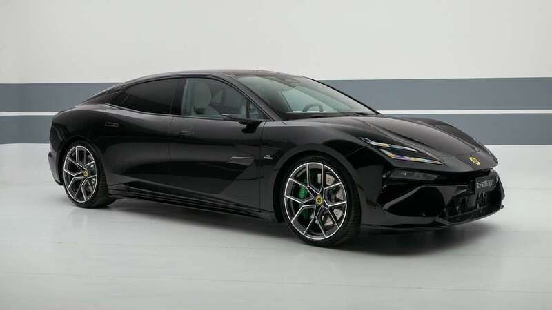 Usata Lotus Emeya 139 kW (190 CV) 2024 Nero metallizzato Utilitaria