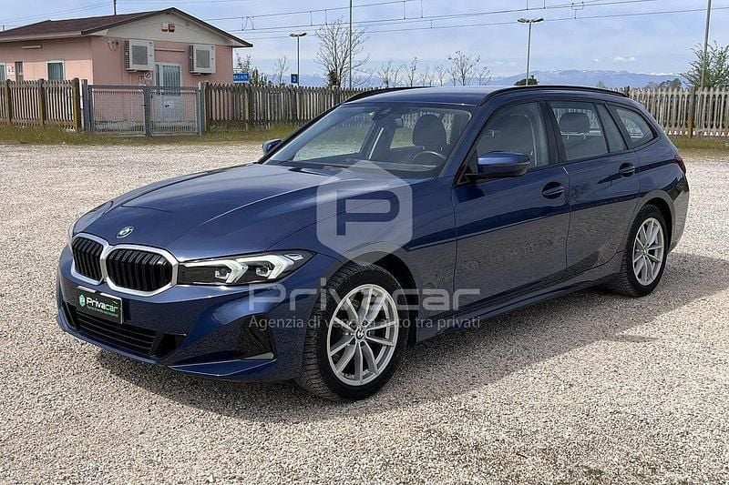 Usata BMW 320e 190 CV (139 kW) 2023 Blu Station wagon