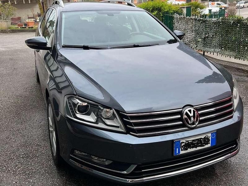 Usata VW Passat Highline 140 CV (102 kW) 2011 Grigio Station wagon