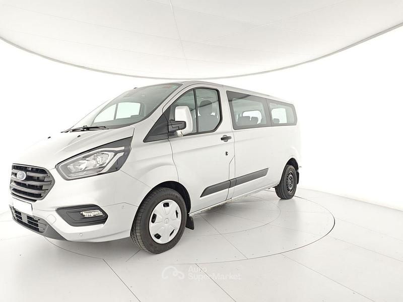 Usata Ford Transit Custom Trend 129 CV (94 kW) 2021 Argento Station wagon