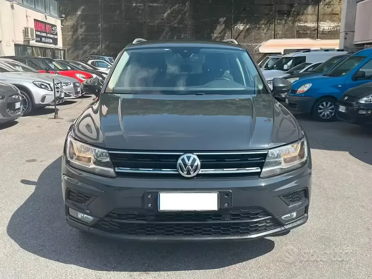 Usata VW Tiguan Business 150 CV (110 kW) 2019 Grigio SUV
