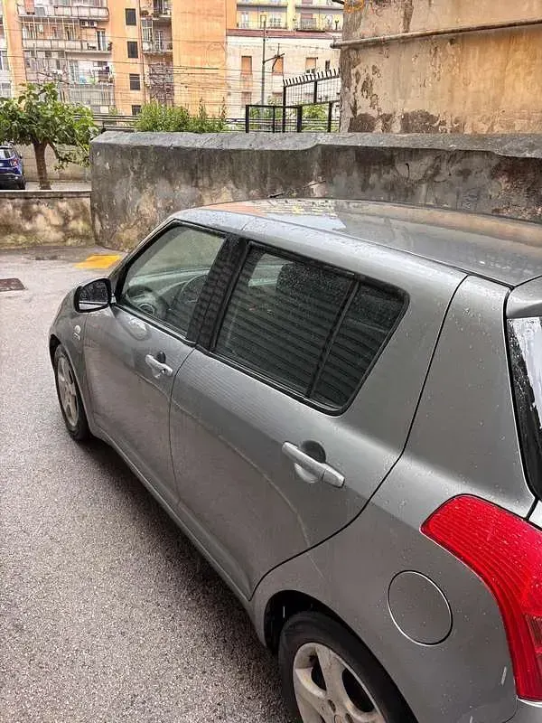 Brugt Suzuki Swift 69 HK (50 kW) 2006 Grå Hatchback