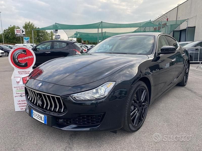 Nero Usata 2019 Maserati Ghibli GranLusso Coupé | 38.490 € (Buon prezzo) - Immagine 1/4