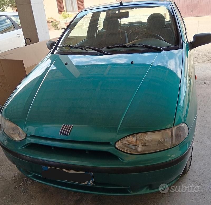 Verde Usata 2000 Fiat Palio Tre volumi | 250 € (Ottimo prezzo) - Immagine 1/4