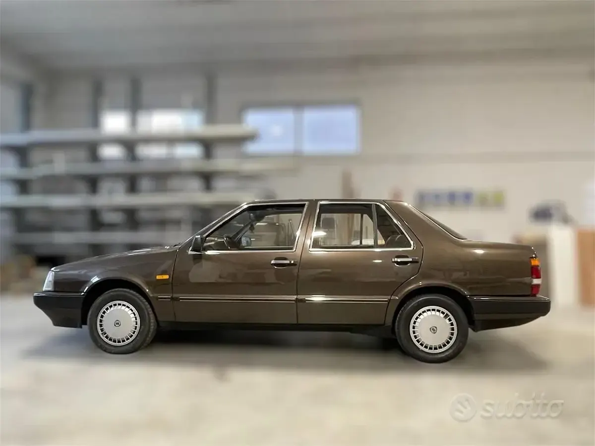 Usata Lancia Thema 117 CV (86 kW) 2026 Marrone Berlina