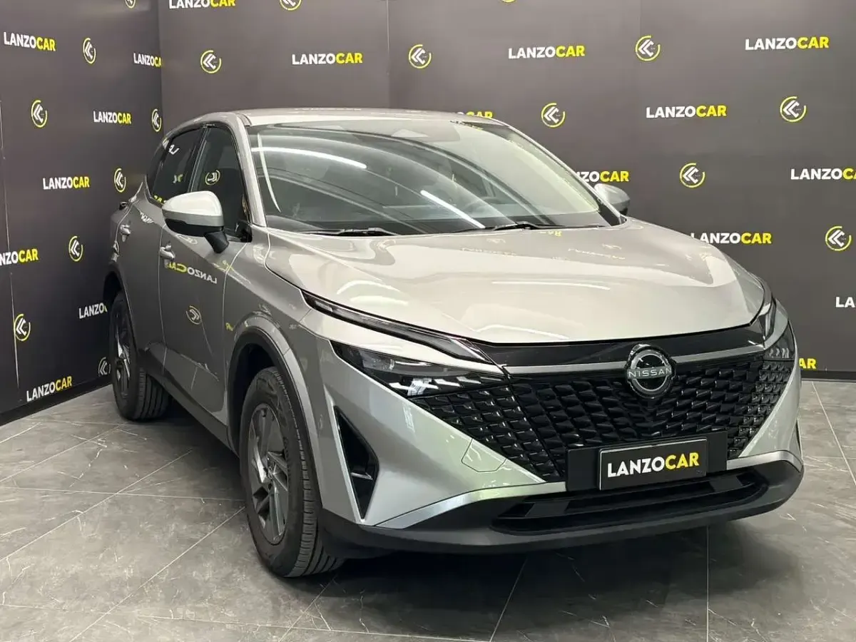 Usata Nissan Qashqai Acenta 140 CV (102 kW) 2025 Argento SUV