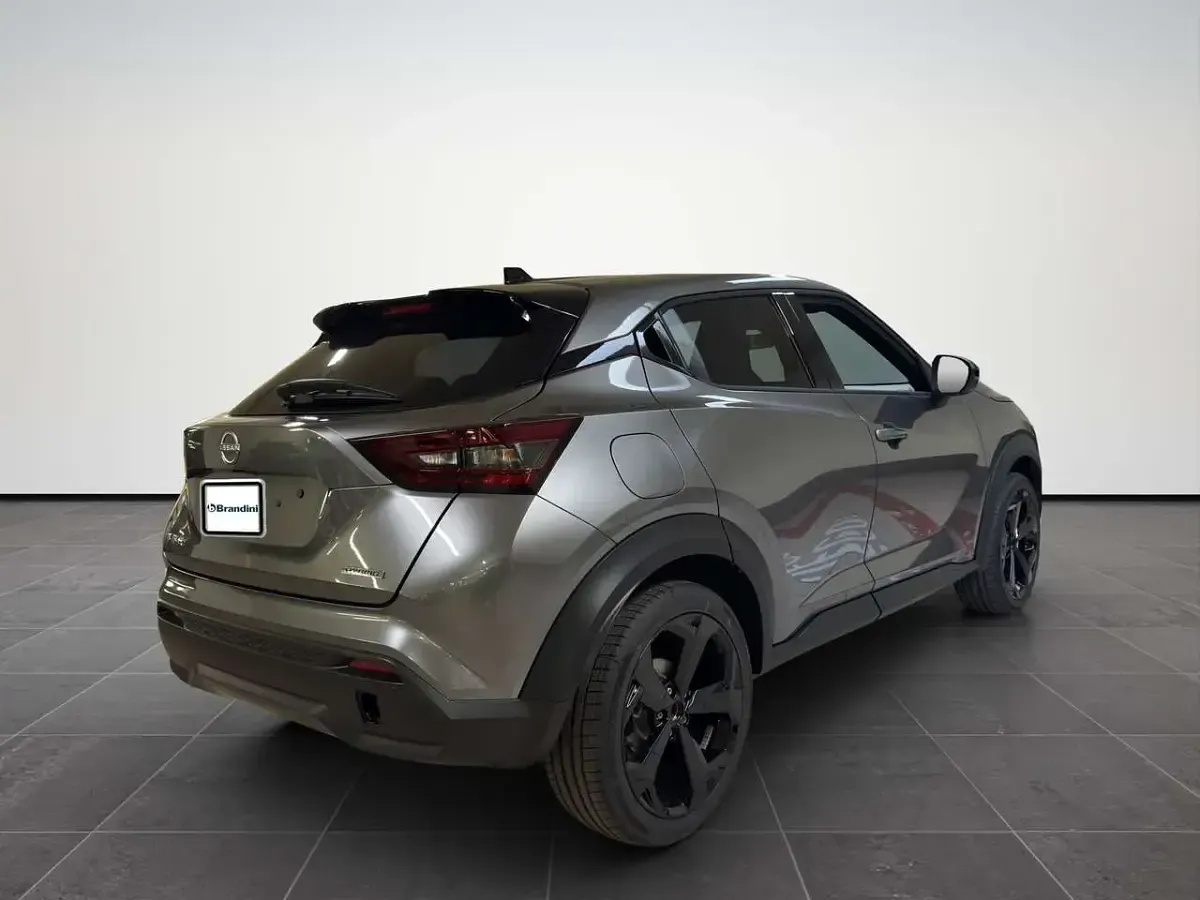 Nuova Nissan Juke N-Connecta 94 CV (69 kW) 2026 Grigio piombo SUV