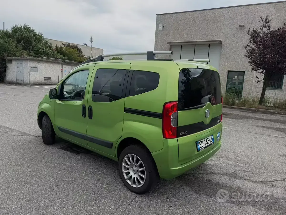 Usata Fiat Qubo Trekking 95 CV (69 kW) 2010 Verde Monovolume