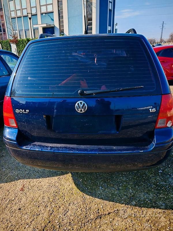 Usata VW Golf IV 105 CV (77 kW) 2001 Blu Station wagon