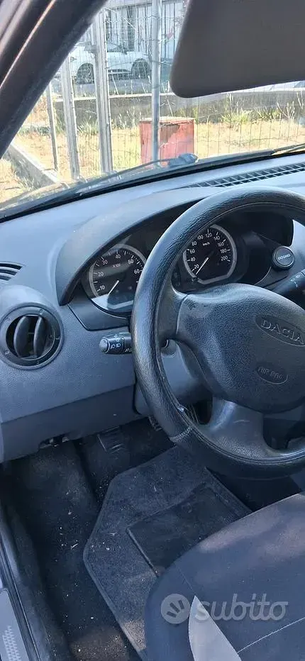 Usata Dacia Logan Lauréate 87 CV (63 kW) 2008 Grigio Station wagon