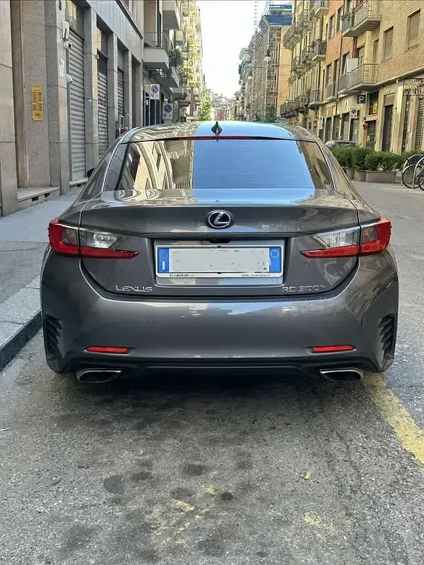 Usata Lexus RC300h Sport Line 181 CV (133 kW) 2018 Grigio Coupé