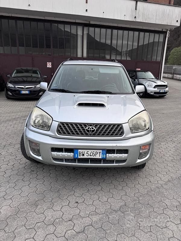 Usata Toyota RAV4 Sol 115 CV (84 kW) 2003 Grigio SUV