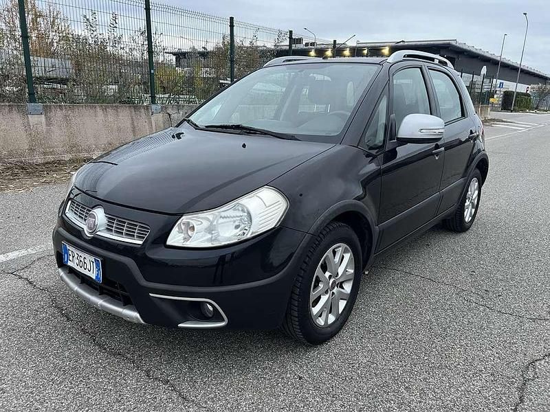 Usata Fiat Sedici Emotion 120 CV (88 kW) 2013 SUV