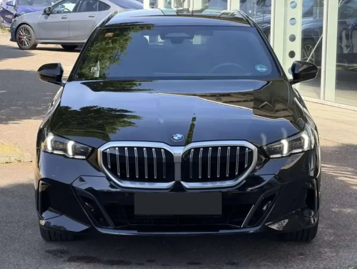 Usata BMW 540 M Sport 286 CV (210 kW) 2025 Nero Station wagon
