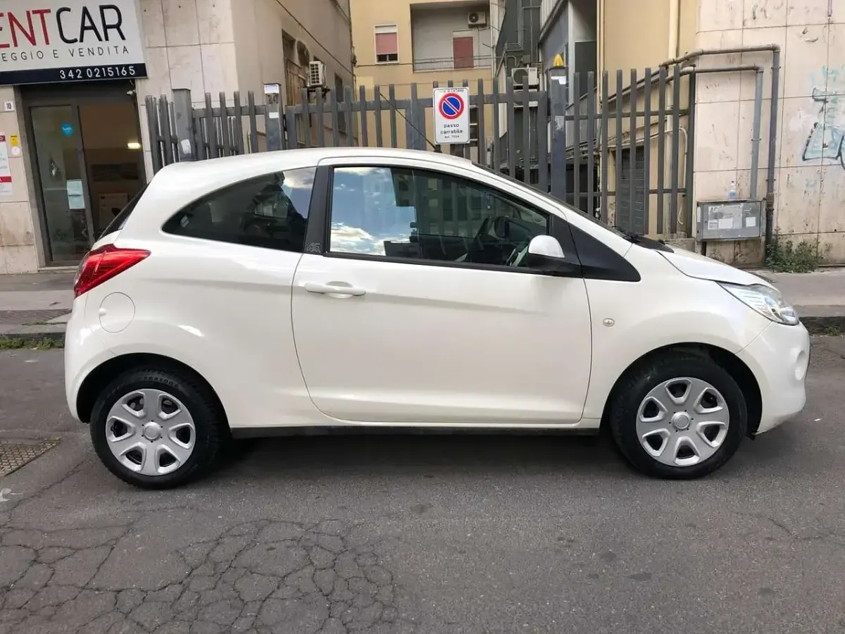Usata Ford Ka 69 CV (50 kW) 2011 Bianco Utilitaria