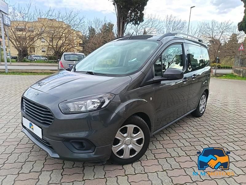 Usata Ford Tourneo Courier 74 CV (54 kW) 2019 Marrone Monovolume