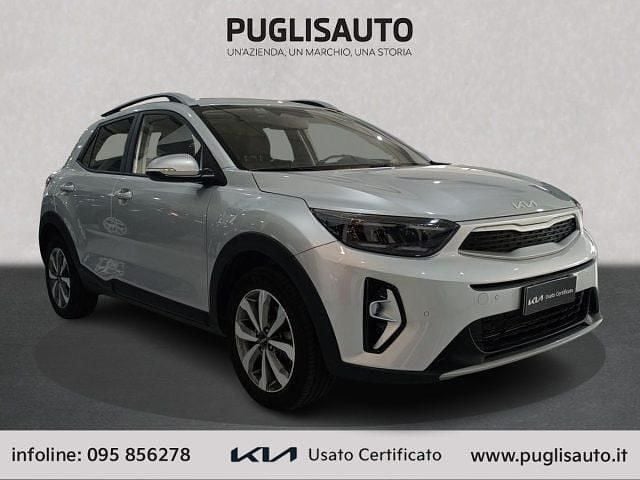 Argento Usata 2025 Kia Stonic Style SUV | 17.400 € (Buon prezzo) - Immagine 1/4