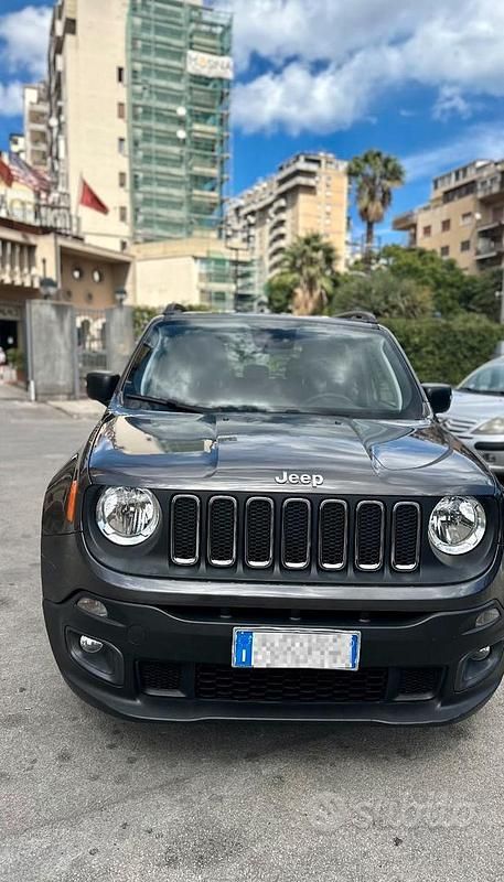 Usata Jeep Renegade 140 CV (102 kW) 2018 Grigio SUV