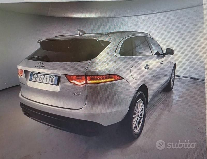 Usata Jaguar F-Pace Prestige 179 CV (131 kW) 2017 Grigio SUV