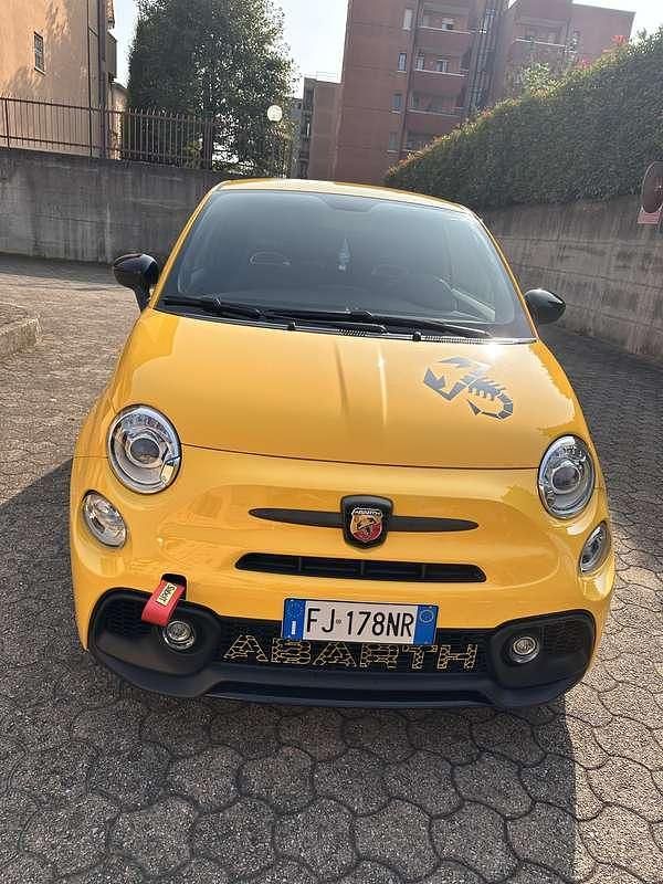 Usata Abarth 595 Competizione 180 CV (132 kW) 2017 Giallo Berlina