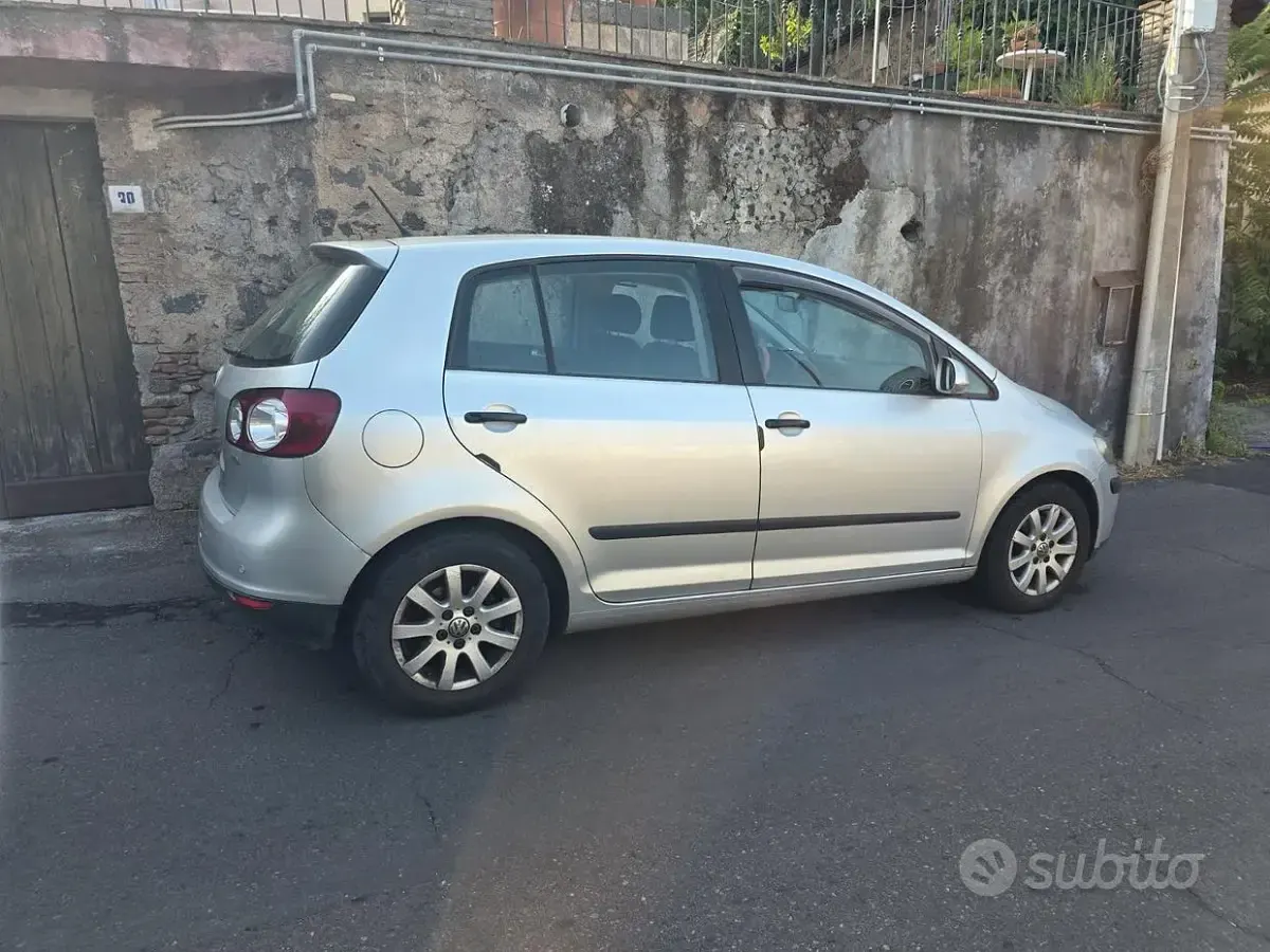 Usata VW Golf Plus 105 CV (77 kW) 2005 Grigio Monovolume