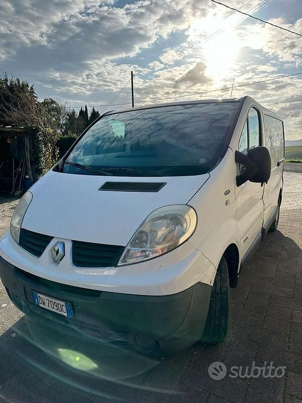 Usata Renault Trafic 145 CV (106 kW) 2009 Bianco Monovolume