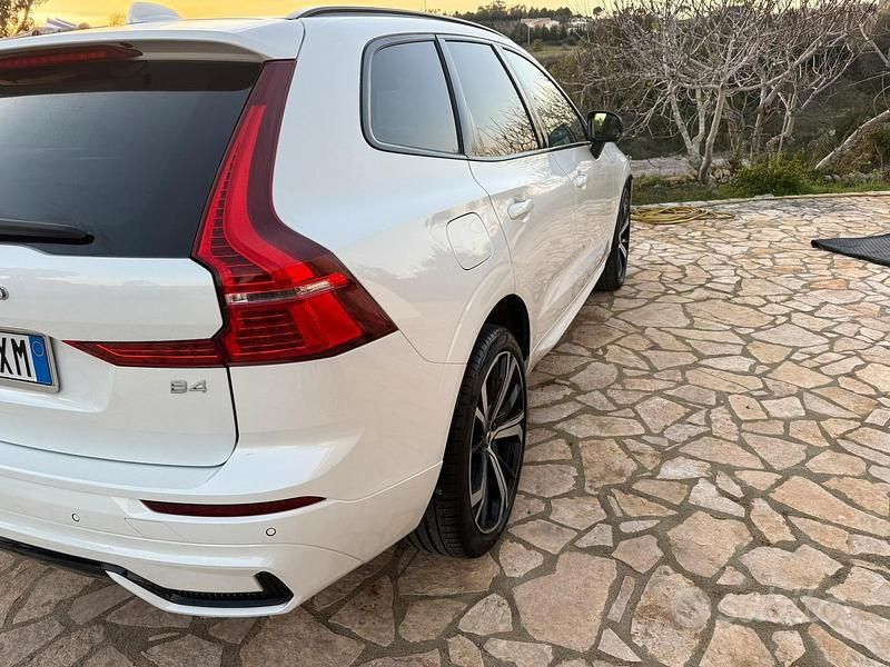 Usata Volvo XC60 197 CV (144 kW) 2024 Bianco SUV