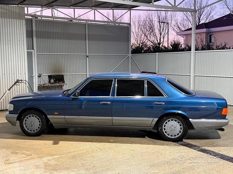 Usado Mercedes 420 218 CV (160 kW) 1985 Azul Berlina