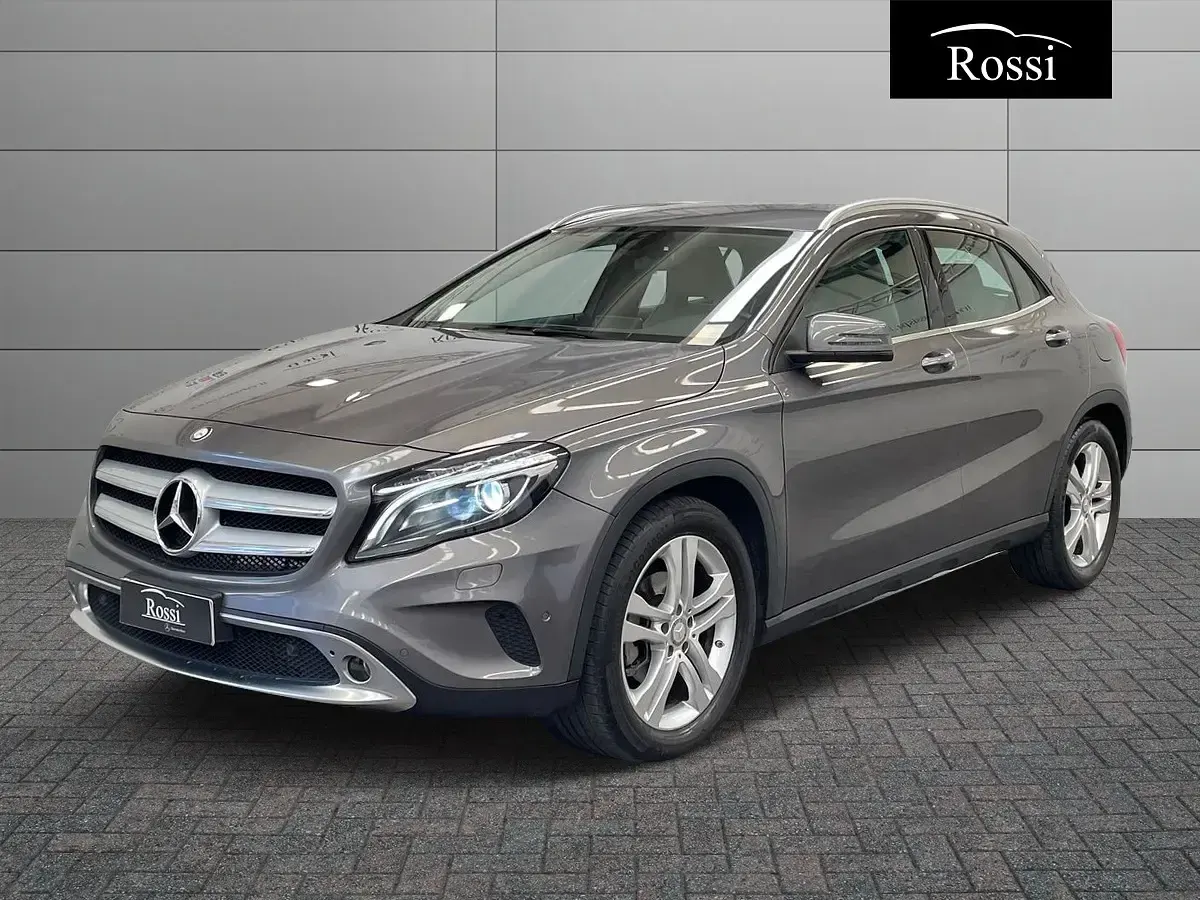 Usata Mercedes GLA200 136 CV (100 kW) 2015 SUV