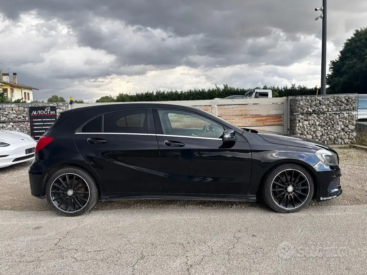 Usata Mercedes A200 140 CV (102 kW) 2012 Nero Berlina