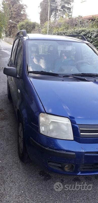 Usata Fiat Panda Lounge 2005 Blu Utilitaria