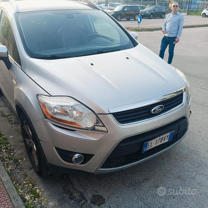 Usata Ford Kuga Titanium 140 CV (102 kW) 2012 Grigio SUV
