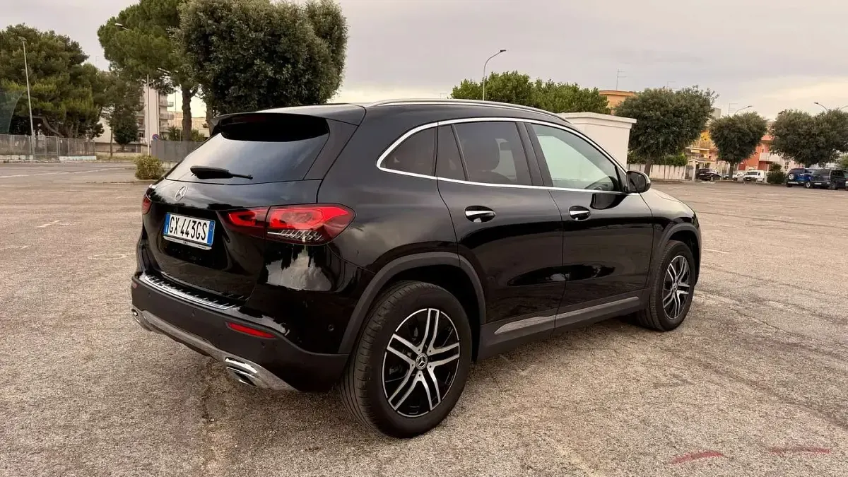 Usata Mercedes GLA200 150 CV (110 kW) 2022 SUV